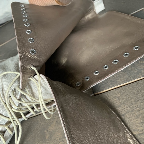 Stylish Lace-Up Beige Linen and Leather with Wooden Heels Women's Boots - Picture 11 of 11